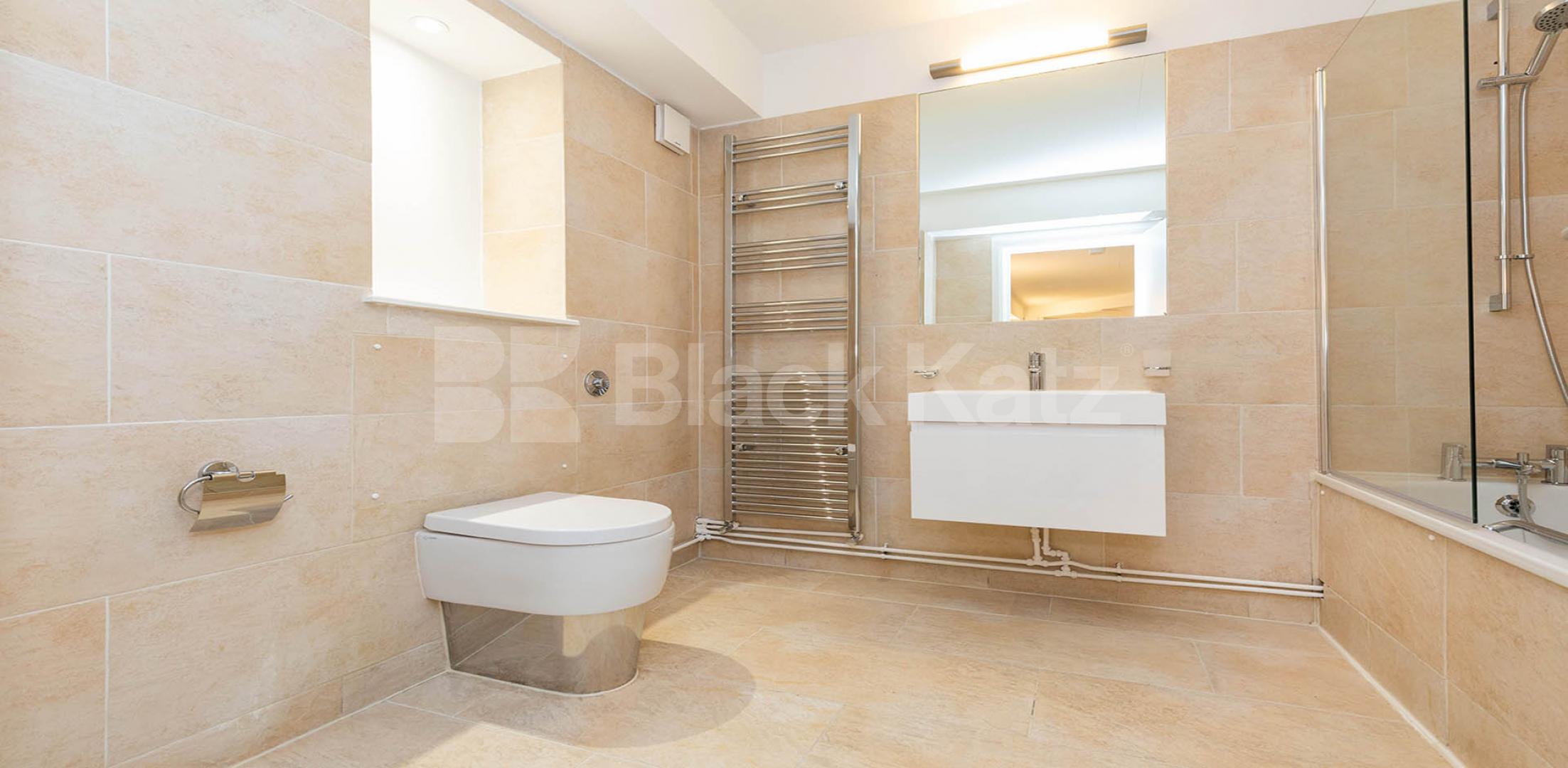 			STUNNING 2 BEDROOM WAREHOUSE APARTMENT, 3 Bedroom, 2 bath, 1 reception Flat			 ABILITY VIEW-KINGSLAND ROAD, DALSTON/HAGGERSTON